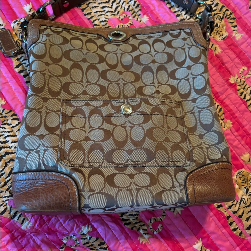 Coach Brown/Khaki Signature Shoulder Bag - Picture 4 of 4